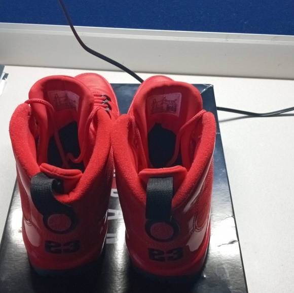 Air Jordan Retro 9 Size 8.5 All Red - Picture 3 of 4